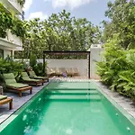 Laid Back In Tropical Vibe Apt Private Pool